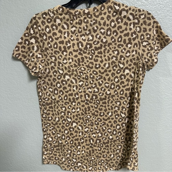 Zoe + liv cheetah print shirt size medium - Picture 3 of 4